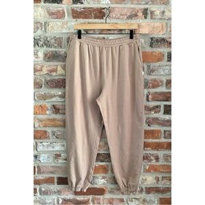Vuori Tan Boyfriend Jogger Sweatpants